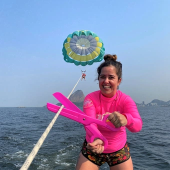 Voo de Parasail na Baía de Guanabara