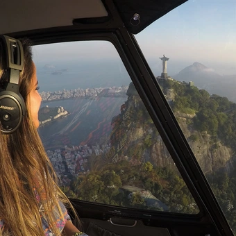 Voo Panorâmico de helicóptero no Cristo Redentor