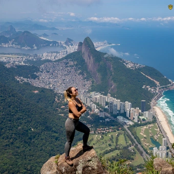 Trilha para a Pedra da Gávea
