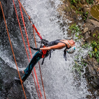 Rapel na Cachoeira do Mendanha - Privativo