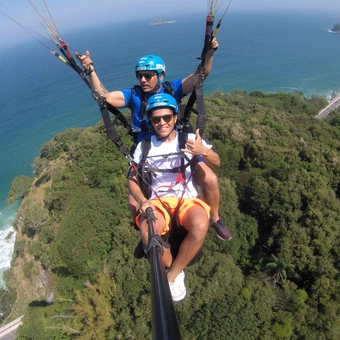 Voo de Parapente em São Conrado