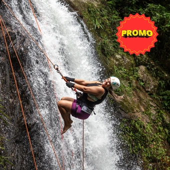 Rapel na Cachoeira do Mendanha